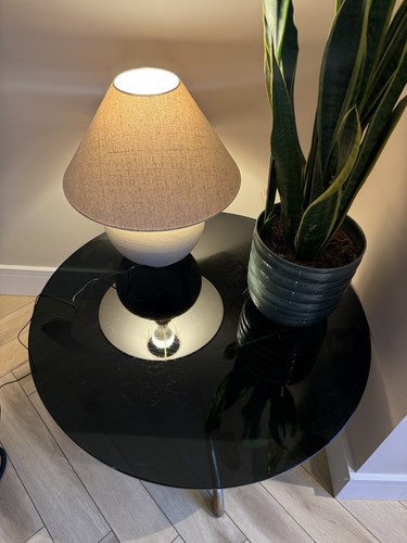 Round black glass top - round,